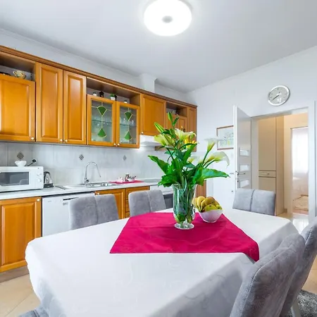 Apartment Lovely *